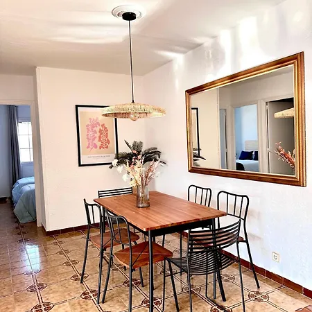 Con Piscinas Privadas Junto Al Mar Feriehus Cala en Bosc