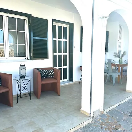 Feriehus Con Piscinas Privadas Junto Al Mar Cala en Bosc