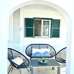 Con Piscinas Privadas Junto Al Mar Дом отдыха *