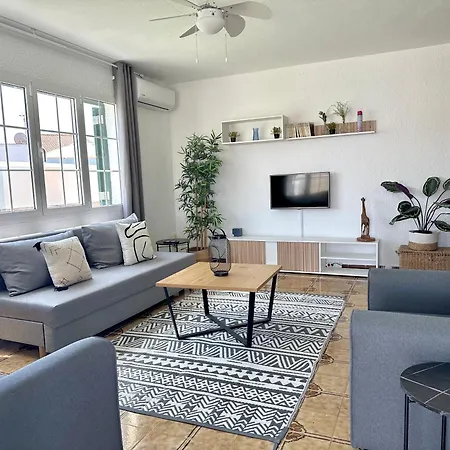 Holiday home Con Piscinas Privadas Junto Al Mar