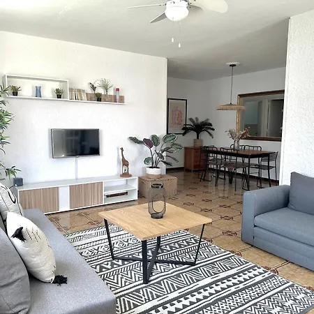 Con Piscinas Privadas Junto Al Mar * 卡兰博希